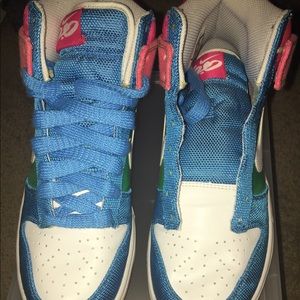 Nike Street shoes( PRICE DROP!!!)